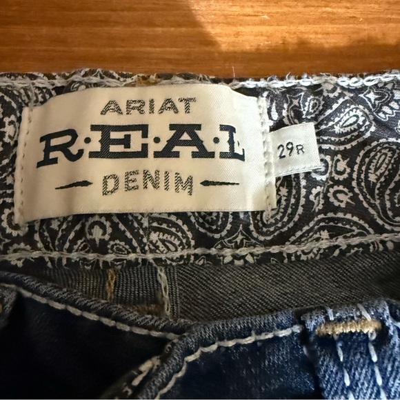 Ariat Women’s R.E.A.L Denim Jeans Blue Size 29R Mid Rise Boot Cut. AW6805D - Picture 3 of 8